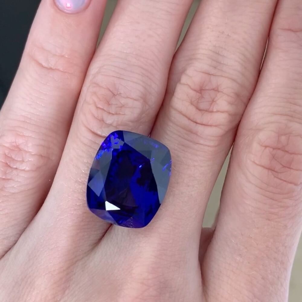 Tanzanite - the story of the stone