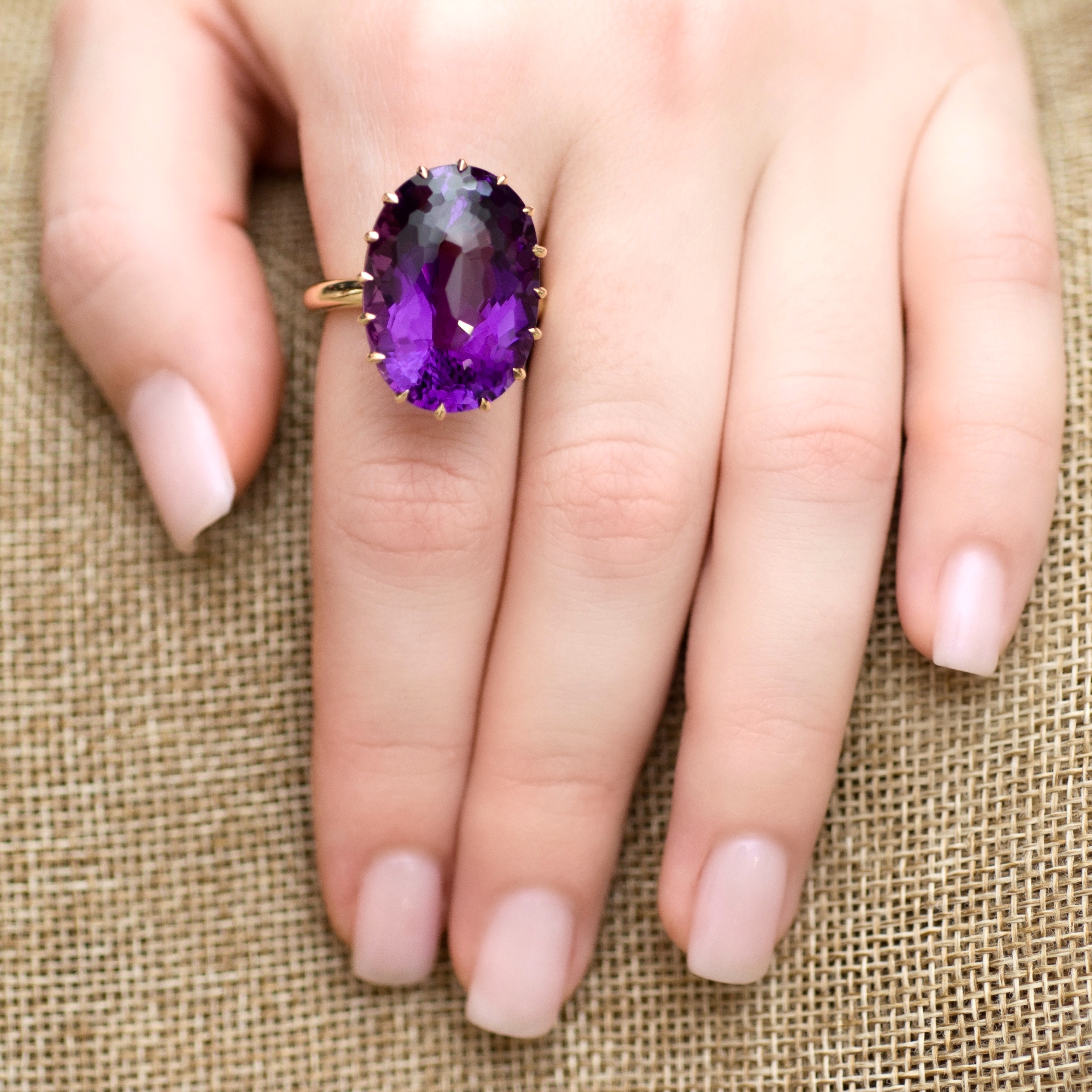 Amethyst - 10 facts about this stone