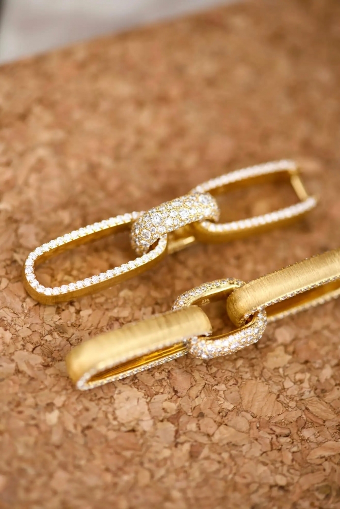 6,2 Carat Diamonds 18 Karat Yellow Gold Transformer Earrings 