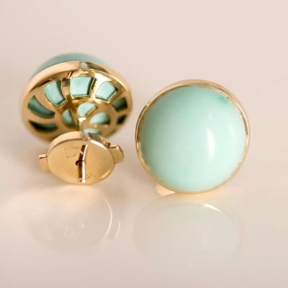 17 Carat Armenian Vivid Blue Turquoise 18 Karat Yellow Gold Stud Earrings