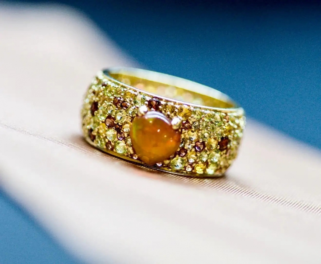 0.8 Carat Mexican Fair Opal Peridot Citrine Garnet 14 Karat Yellow Gold Ring