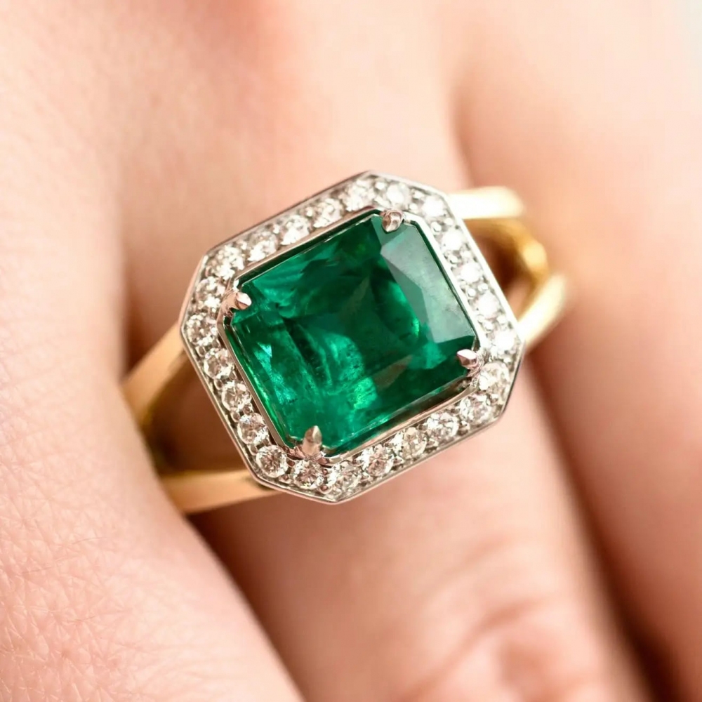 3 Carat Intense Green Natural Emerald Diamonds 18 Karat Yellow White Gold Ring