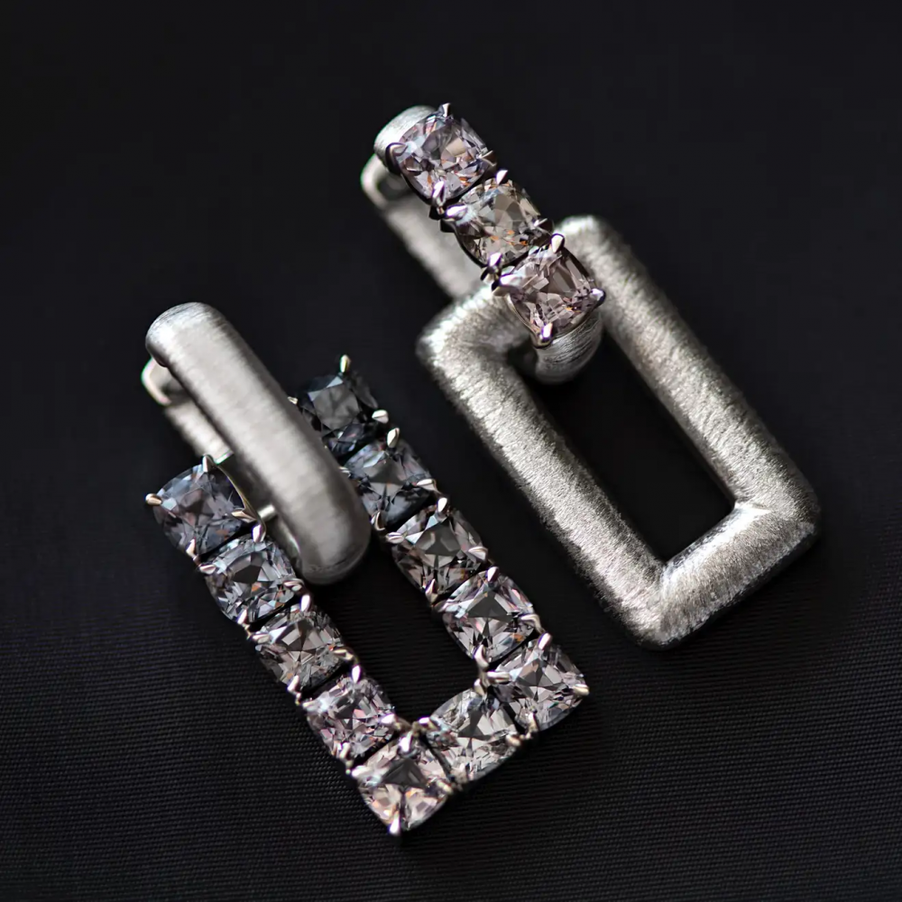 7,5 Carat Spinel 18 Karat White Gold Transformer Earrings 